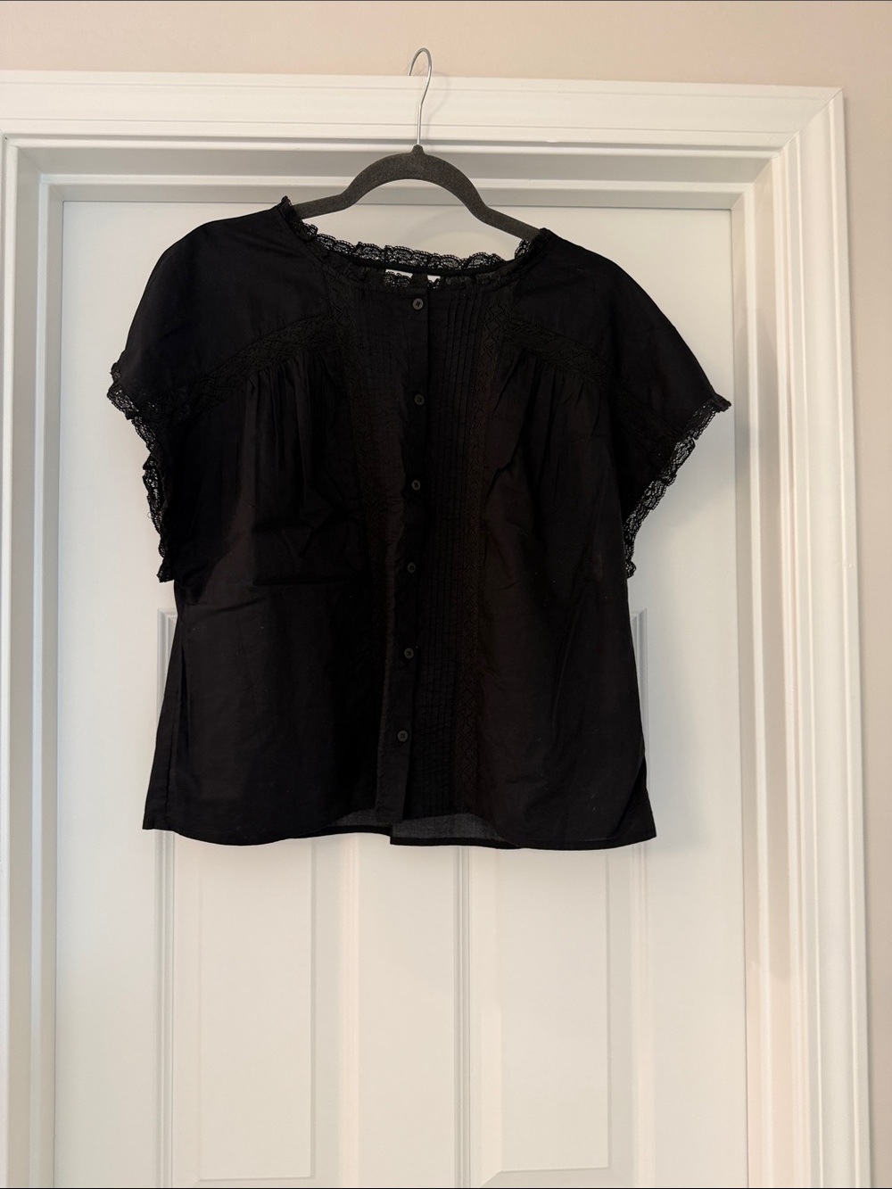 GAP Black Lace-Trim Button Front Blouse